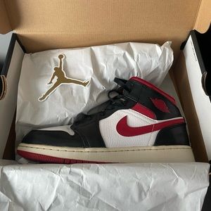 COPY - Air Jordan 1 MID (GS)- White/Gym Red-Black 6.5Y, UK:6 cm 24.5